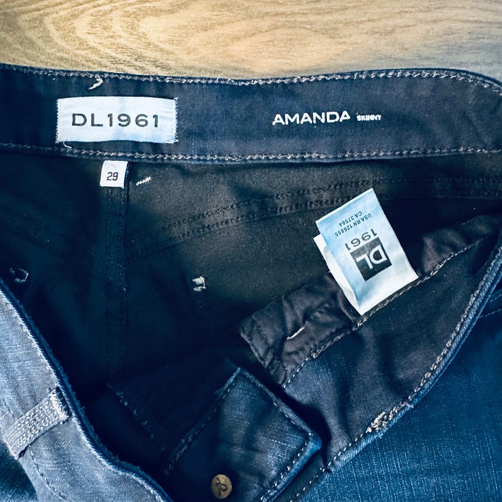DL1961 Amanda Skinny Jeans Dark Wash Women's Size 29 - Picture 5 of 7